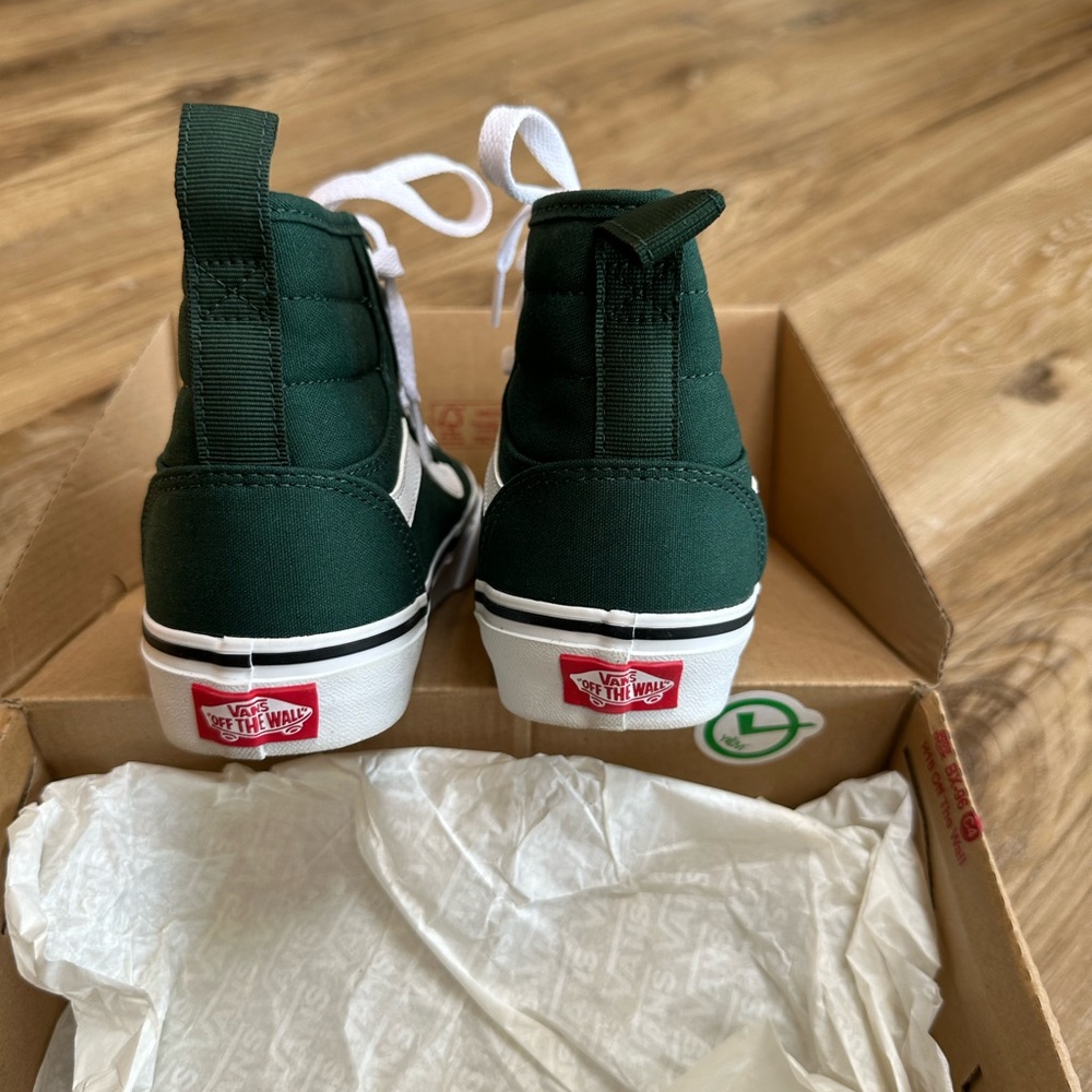 Vans Sk8-Hi High Top Sneakers in Green and White - Picture 3 of 9